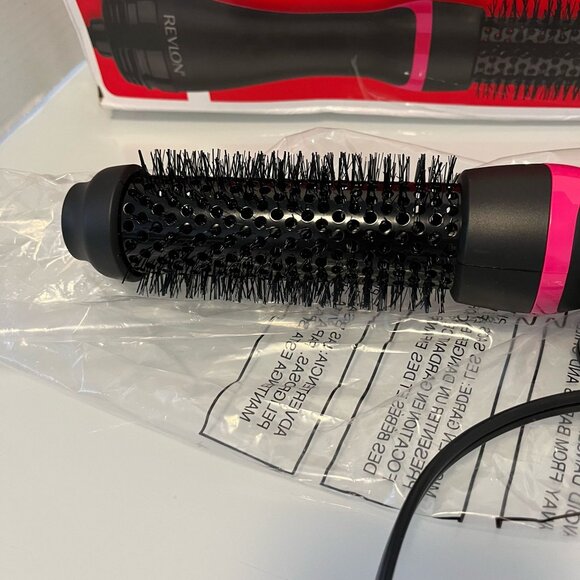 A Revlon One Step Root Booster Round Brush Dryer & Styler - New Open Box - Picture 7 of 8